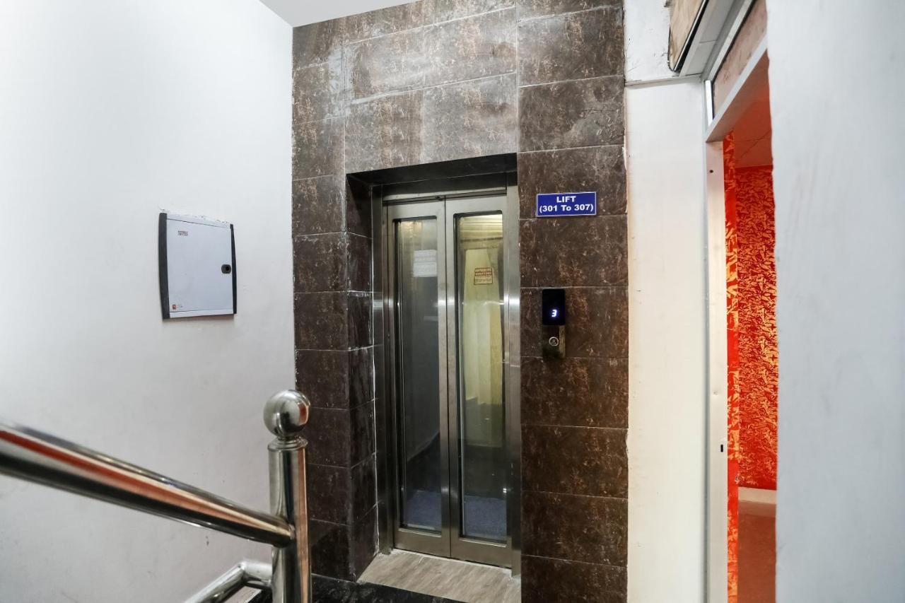 Oyo 72993 Hotel The Gold Faridabad Esterno foto