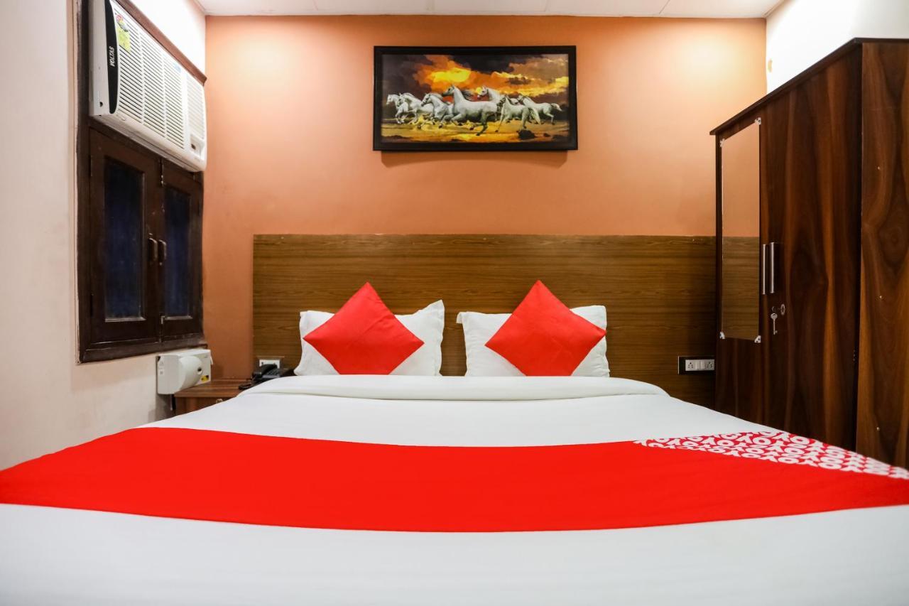 Oyo 72993 Hotel The Gold Faridabad Esterno foto